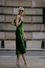 EMERALD VELVET MINI CLOUD BAG