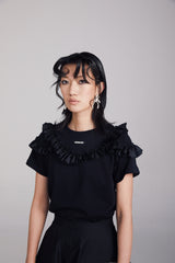 BLACK/WHITE T-SHIRT WITH RUFFLES