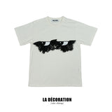 T-SHIRT WITH A FUNNY EXPRESSION WITH LACE EYELASHES