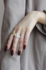 WHITE GOLD/ 18K GOLD PLEATED RING
