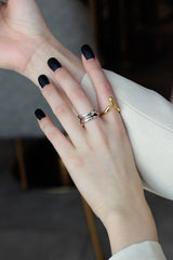 WHITE GOLD/ 18K GOLD CHIC RING