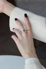 WHITE GOLD/ 18K GOLD CHIC RING