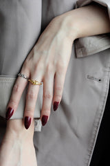 WHITE GOLD/ 18K GOLD KNOT RING