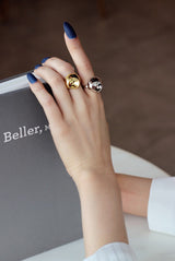 WHITE GOLD/ 18K GOLD CIRCLE RING