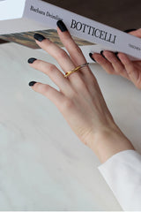 WHITE GOLD/ 18K GOLD KNOT RING