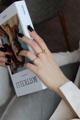 WHITE GOLD/ 18K GOLD KNOT RING