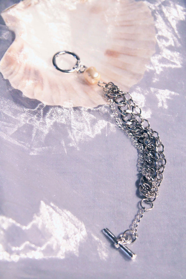 PEARL AND CHAIN BRACELET
