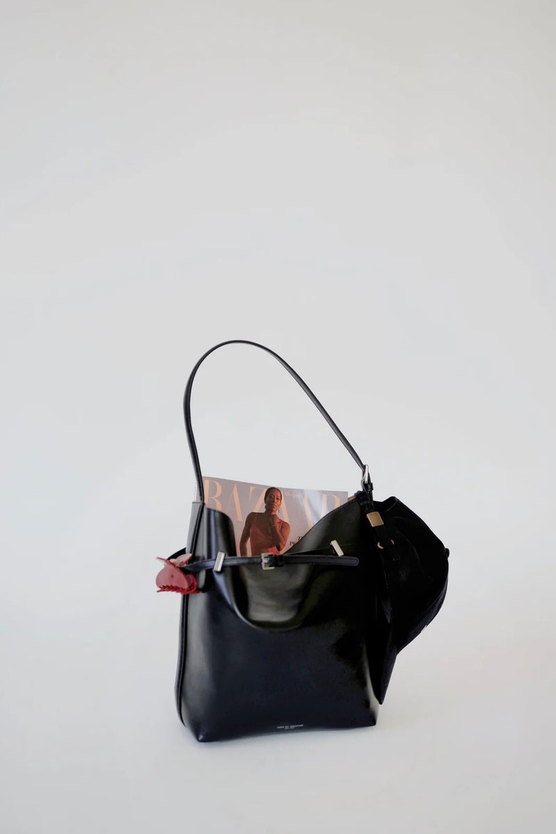 BLACK BELTED TOTE BAG