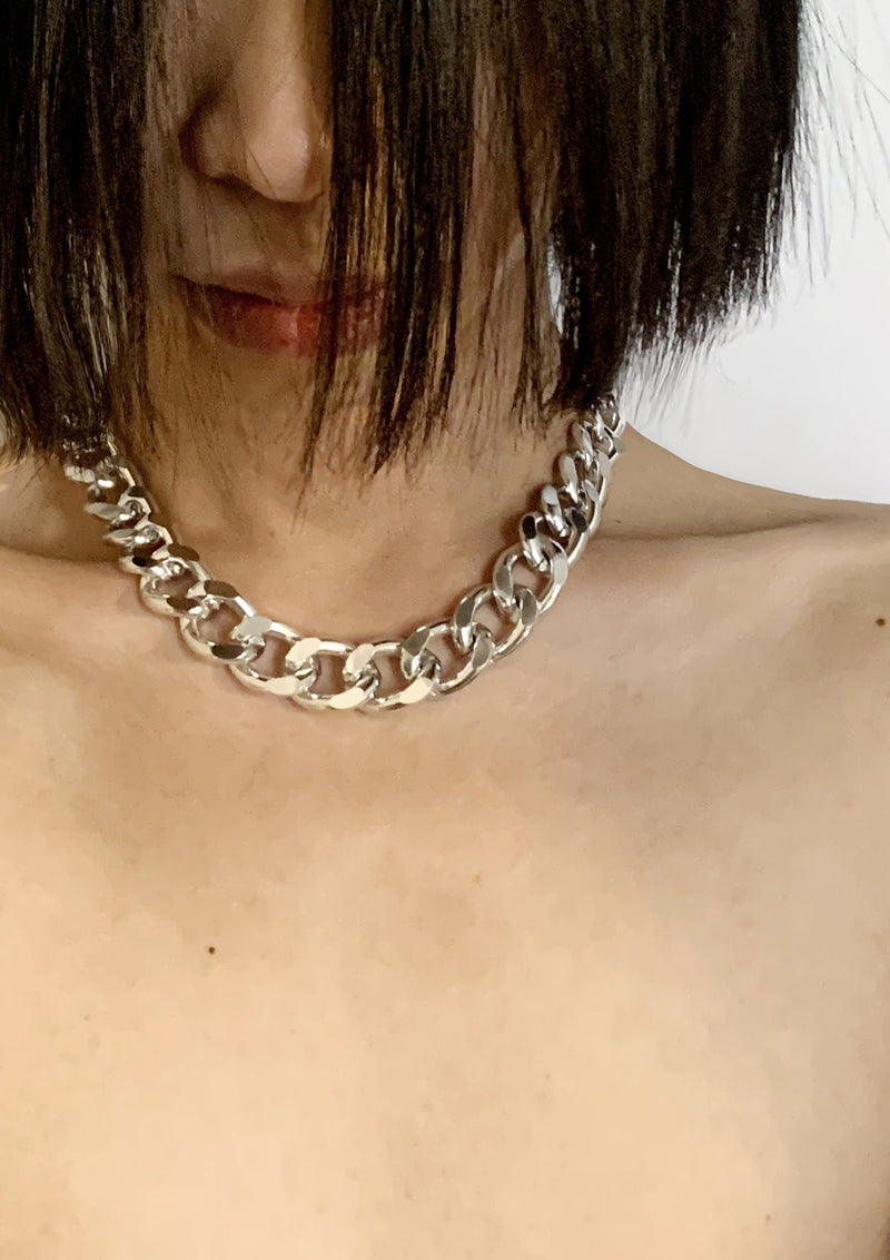 CHAIN NECKLACE