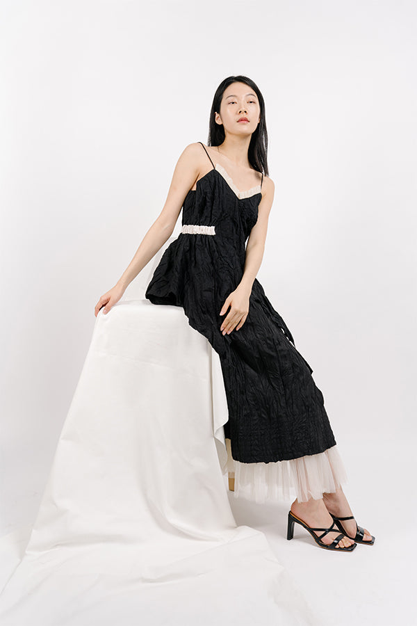 PLEATED FABRIC SET ( SLEEVELESS TOP & SKIRT)