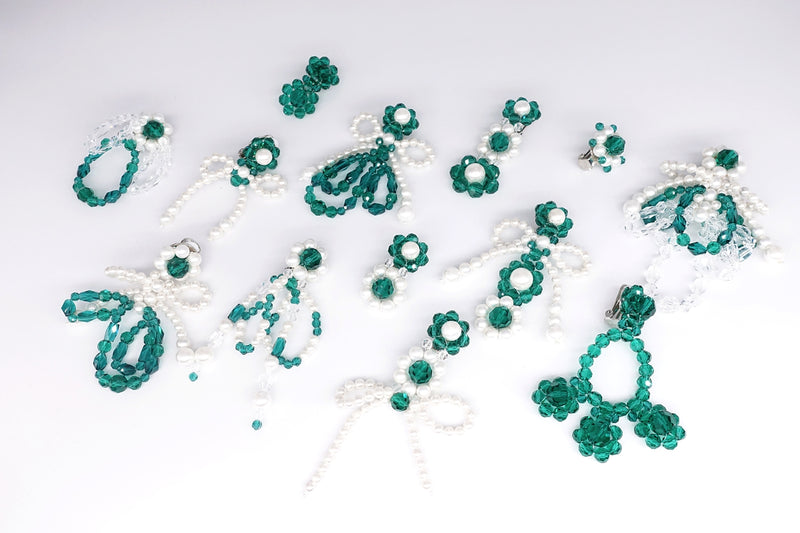 GREEN-WHITE CRYSTAL EARRINGS