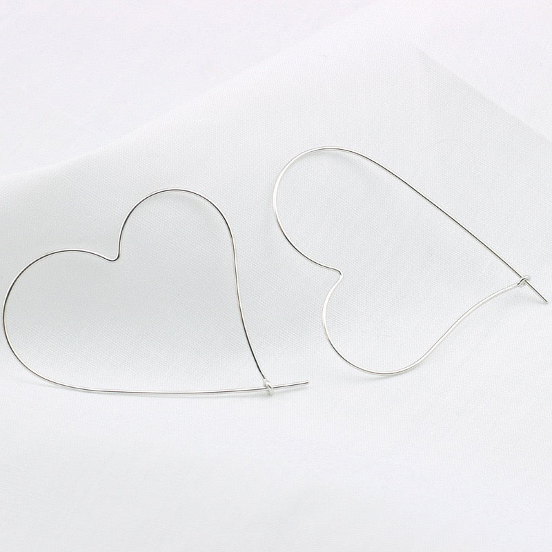 HEART-SHAPED EARRINGS