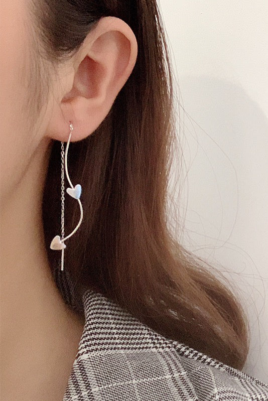 CURVED LOVE EARRINGS