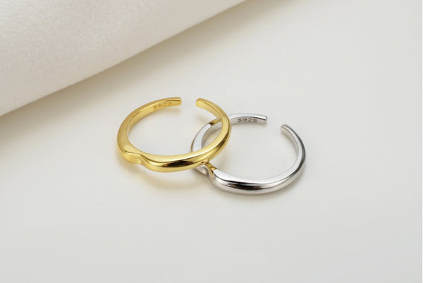 WHITE GOLD/ 18K GOLD MINIMALIST RING