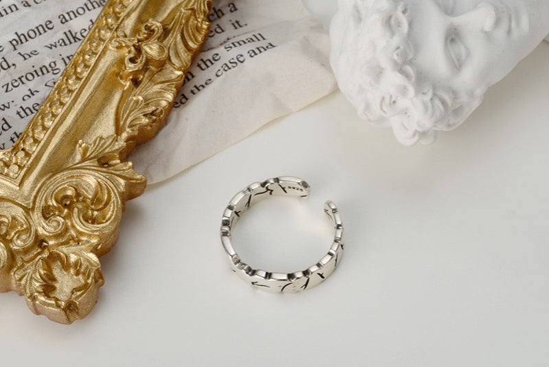 CHIC RING