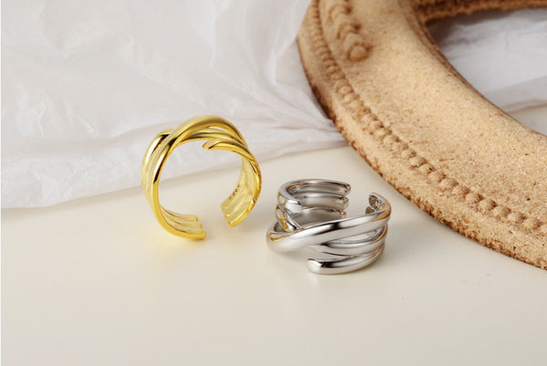 WHITE GOLD/ 18K GOLD TWIST RING