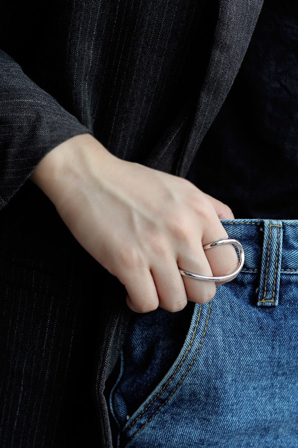 WHITE GOLD/ 18K GOLD CURVED RING