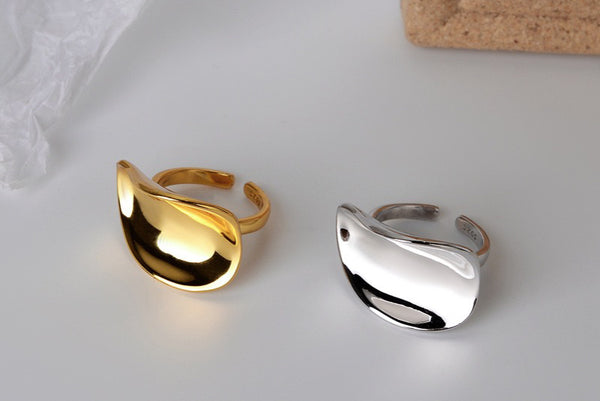 WHITE GOLD/ 18K GOLD MINIMALIST RING