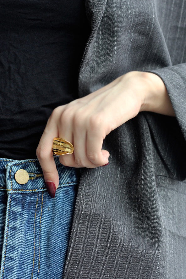 WHITE GOLD/ 18K GOLD MINIMALIST RING