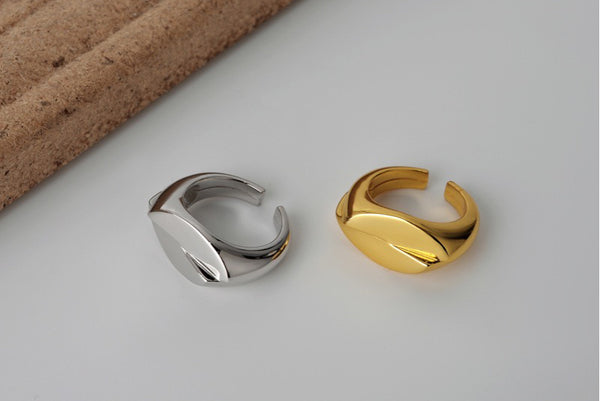 WHITE GOLD/ 18K GOLD CHIC RING